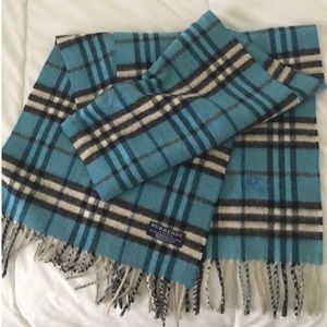 Burberry Scarf with fringe